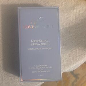 Microneedle Derma Roller - Silver